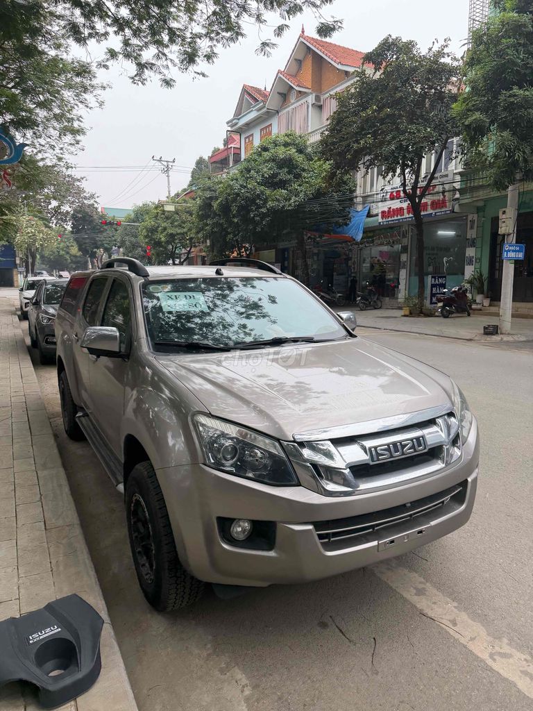 Isuzu Dmax 2015 số at máy 2.5 máy số zin chất cho. Mua bán Ô tô tại Quận Ba Đình Hà Nội được đăng bởi lê phi hình 10