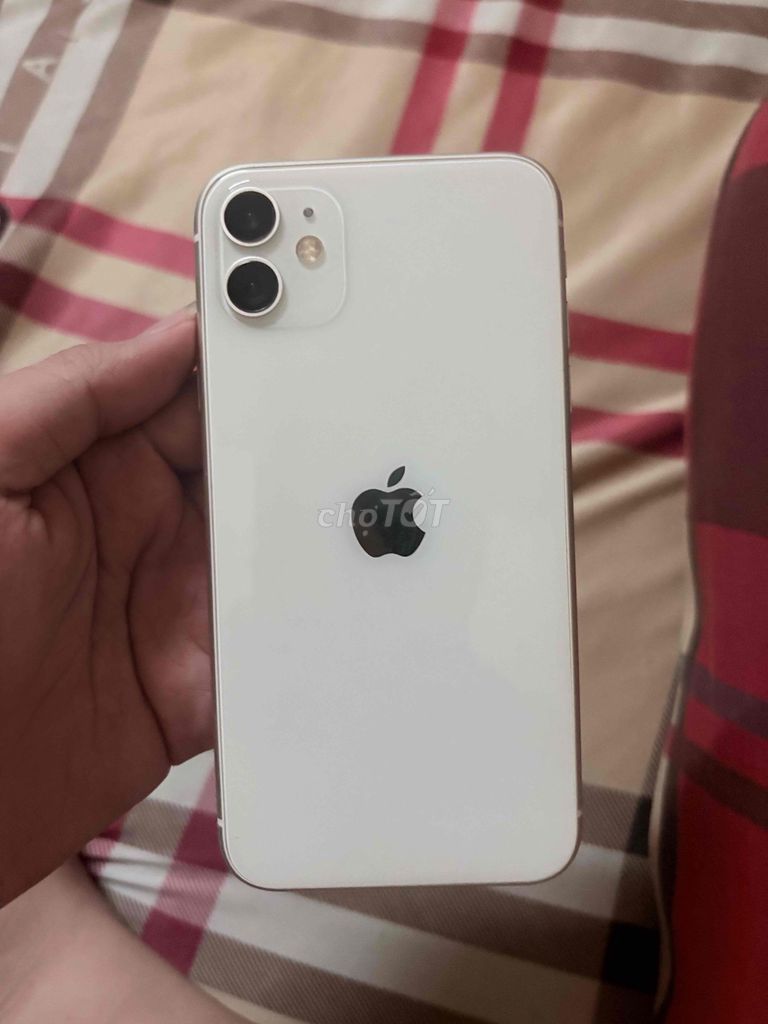 Apple iPhone 11 128GB Trắng. Mua bán Điện thoại tại Quận 10 Tp Hồ Chí Minh được đăng bởi Thiên Bảo hình 1