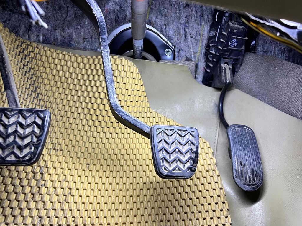 Toyota Innova 2014 -2.0E xe Chuẩn gia đình xịn. Mua bán Ô tô tại Thị xã Tân Uyên Bình Dương được đăng bởi oto bay quynh  hình 9