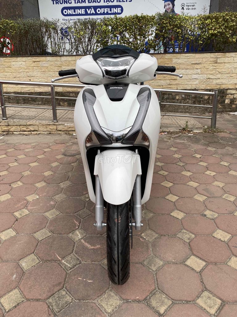 Sh 125 C.B.S / 2018 -bks- 29T1-795.21 chạy lướt.