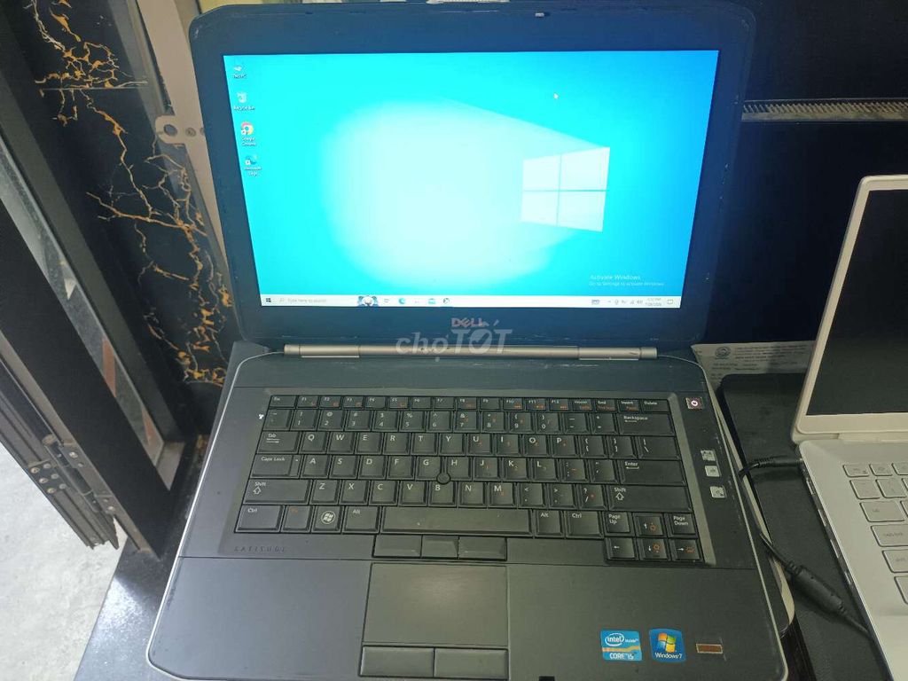 Dell Latitude E5420 i5-2430M ram 8gb ssd 120gb. Mua bán Laptop tại Quận Hải Châu Đà Nẵng được đăng bởi Anh Lý hình 1