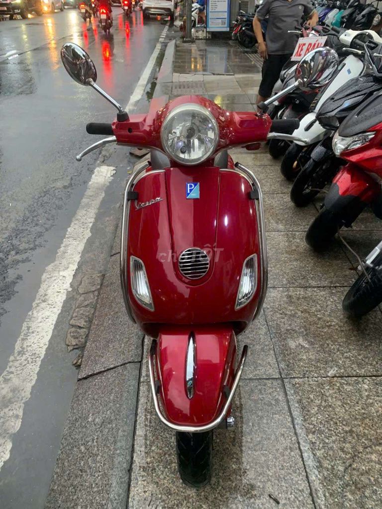 Piaggio vespa LX 2012 mới 90% biển số thành phố. Mua bán Xe máy tại Quận Tân Phú Tp Hồ Chí Minh được đăng bởi Tuanduy hình 1