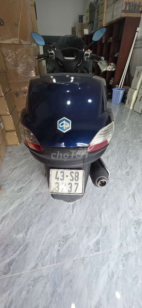 Piaggio MP3 Темно-зеленый, 2 места