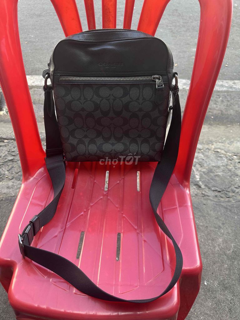 Túi đeo chéo Coach, size 22cm x 25cm. Mua bán Túi xách tại Quận 1 Tp Hồ Chí Minh được đăng bởi TUẤN hình 1