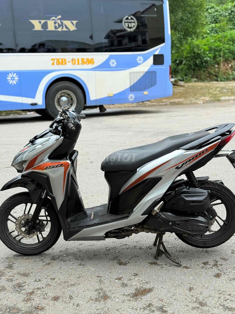 HONDA VARIO 150cc - đẹp Chuẩn - Mạnh Mẽ. Mua bán Xe máy tại Thị xã Hương Thủy Thừa Thiên Huế được đăng bởi CẦM ĐỒ ANH VŨ 198 NGUYỄN TẤT THÀNH hình 5