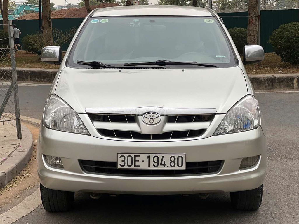 Toyota Innova 2009 G - 60000 km