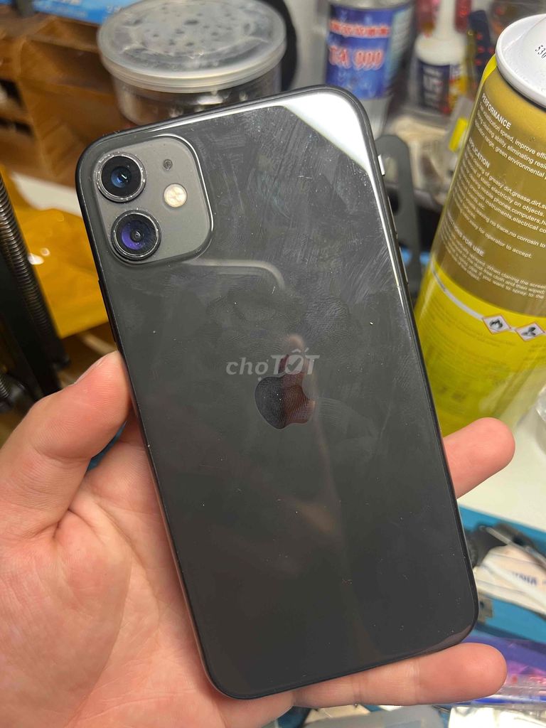Apple iPhone 11 128GB Đen. Mua bán Điện thoại tại Thành phố Thủ Dầu Một Bình Dương được đăng bởi QT store hình 1