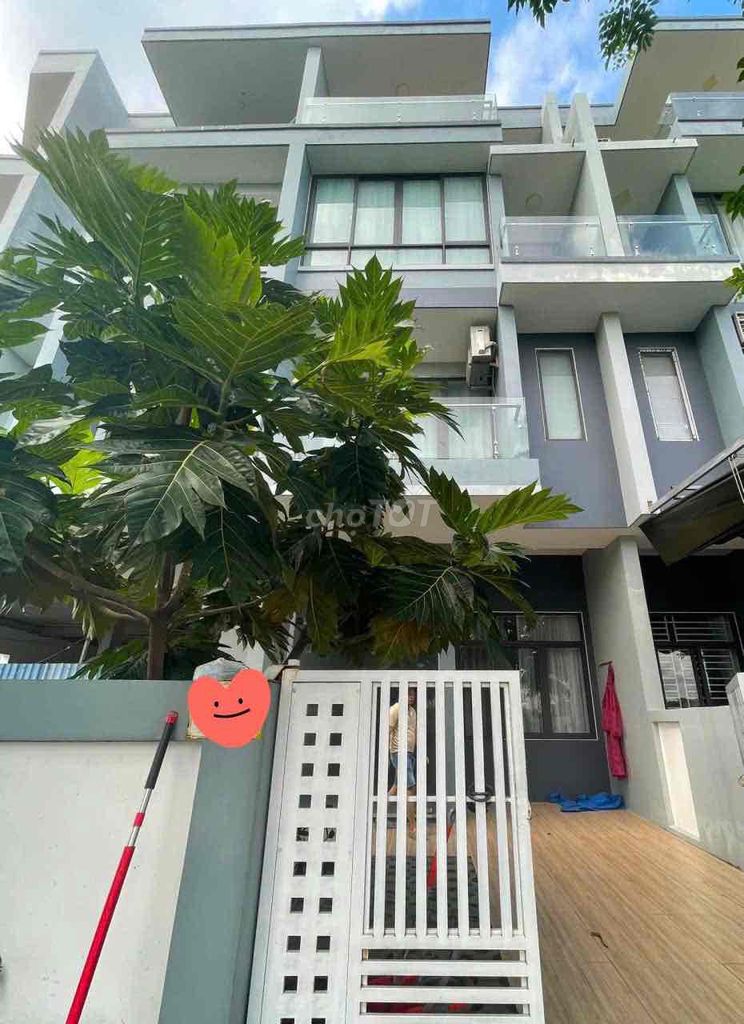 Аренда · 3 комн. · 100 м² · Quận Hải Châu, ул. Khu Đô Thị Đa Phước
