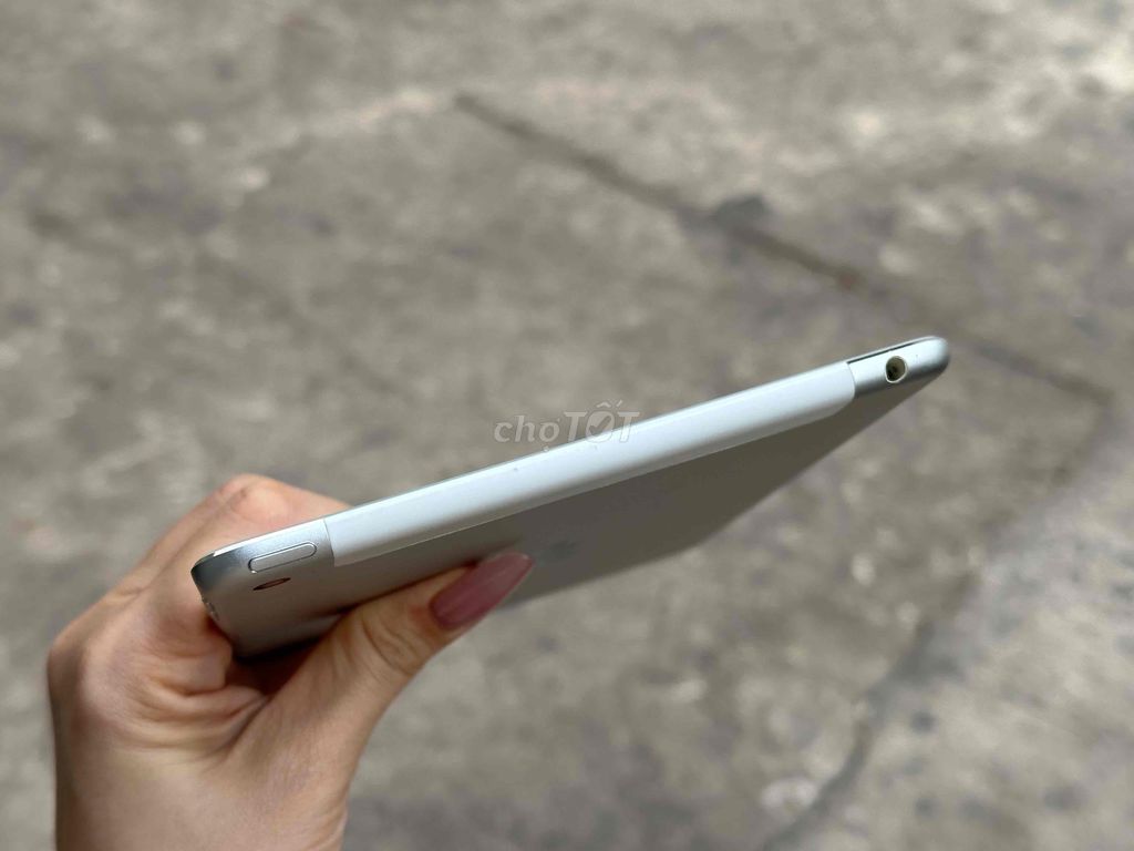 iPad Mini4 Silver 128Gb 4G LTE Zin All. Mua bán Máy tính bảng tại Quận 5 Tp Hồ Chí Minh được đăng bởi Ánh Nguyệt hình 3