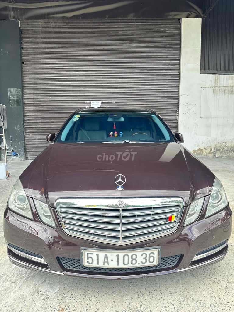 Mercedes Benz E300 2010 Elegance 1 chủ từ đầu. Mua bán Ô tô tại Quận 7 Tp Hồ Chí Minh được đăng bởi Lâm Bình hình 2