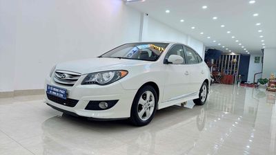 Hyundai Avante 2013 AT 2.0 màu trắng, chạy 64k