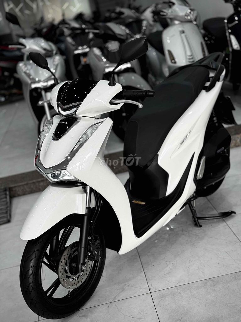 Sh125i 2023 Lướt chính chủ ký ( Hỗ trợ Trả GÓP ) 🔥. Mua bán Xe máy tại Thị xã Phú Mỹ Bà Rịa - Vũng Tàu được đăng bởi Cửa Hàng Xe Máy Phú Mỹ hình 11