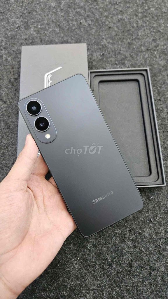 Samsung S25 Edge 512GB Đen còn bảo hành 11/2026. Mua bán Điện thoại tại Quận 10 Tp Hồ Chí Minh được đăng bởi Trần Như Ngọc hình 1