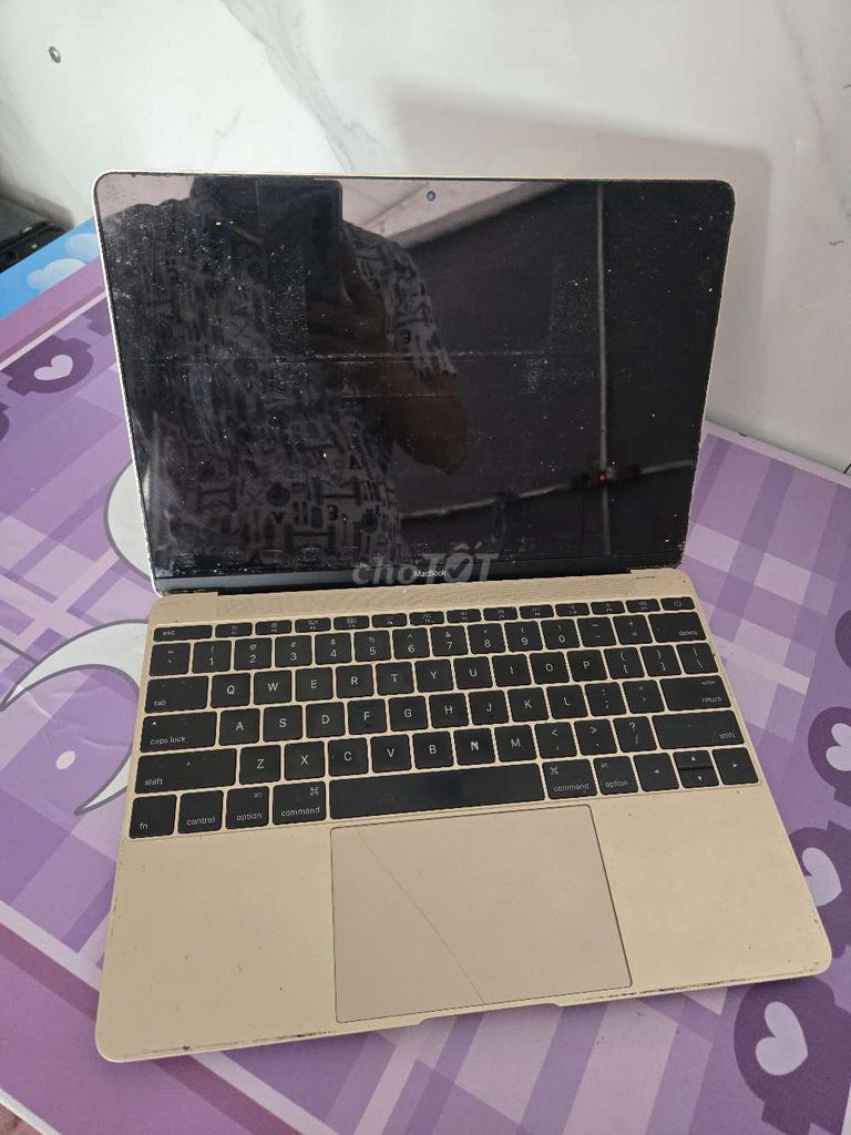 Xác Macbook Retina 12" 2015. Hư  màn,vỏ đẹp.. Mua bán Laptop tại Quận 12 Tp Hồ Chí Minh được đăng bởi Cầm Đồ Thanh Lý hình 1