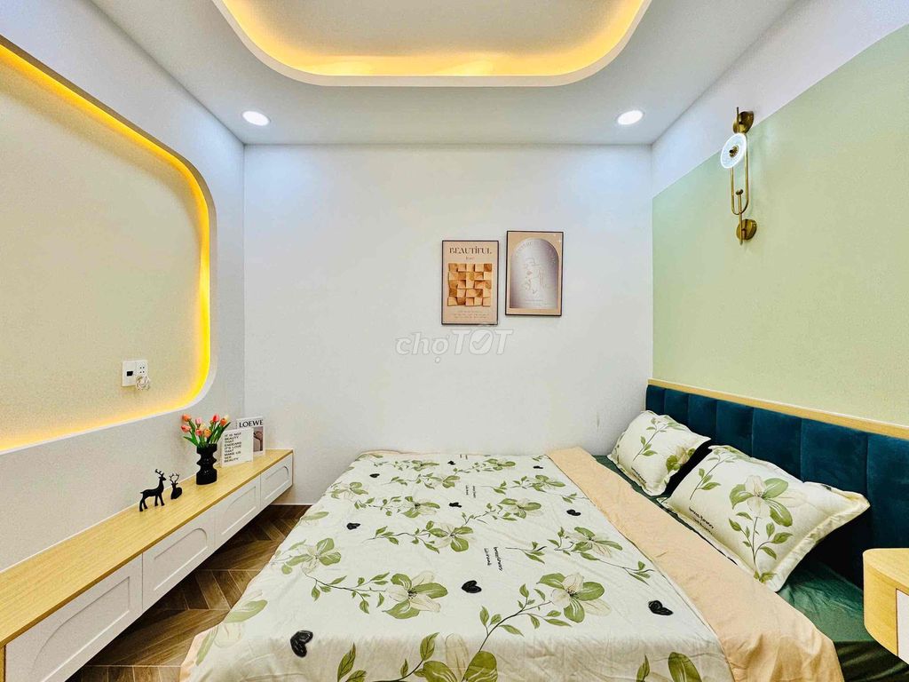 Giảm giá 400tr - Dt 9m X 5,2m  gồm 3 phòng ngủ. Siêu phẩm đẹp