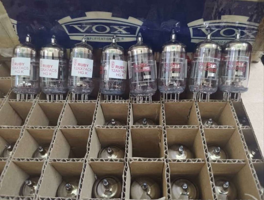 Tube 12AX7 . Mua bán Nhạc cụ tại Quận 10 Tp Hồ Chí Minh được đăng bởi A hiền hình 1