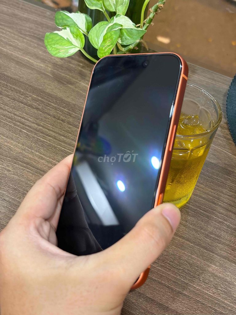 iPhone 17 Pro 256GB Cam, Pin 100%, BH T1/2027. Mua bán Điện thoại tại Quận Hoàn Kiếm Hà Nội được đăng bởi Hoàng Kiên Quyết hình 1