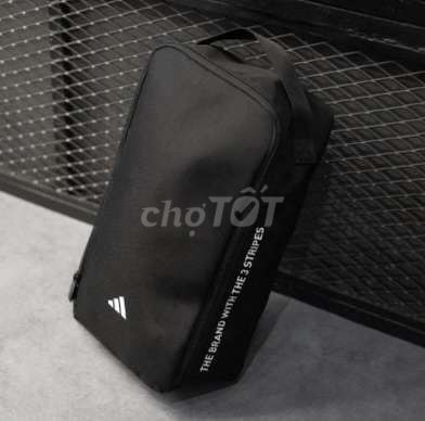 Túi đựng giày Adidas chống thấm nước. Mới. Mua bán Túi xách tại Quận Cẩm Lệ Đà Nẵng được đăng bởi QPhương  hình 1