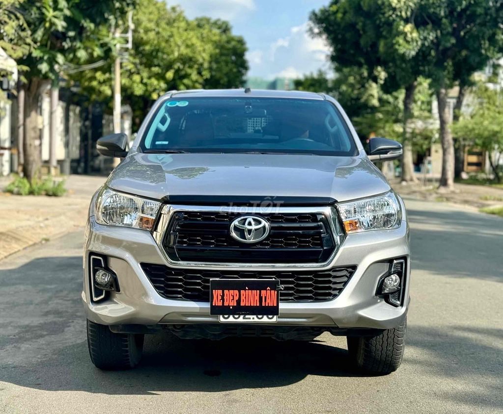 TOYOTA HILUX 2020 SỐ TỰ ĐỘNG 1 CẦU CỰC XINH