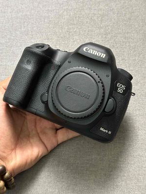 Canon 5D Mark III 99%