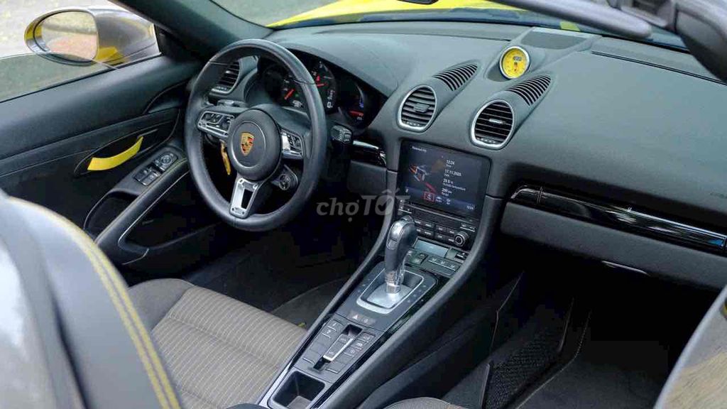 Cần Bán chiếc Porsche 718 Boxster T sx2021. Mua bán Ô tô tại Quận 7 Tp Hồ Chí Minh được đăng bởi Hoàng Trung hình 8