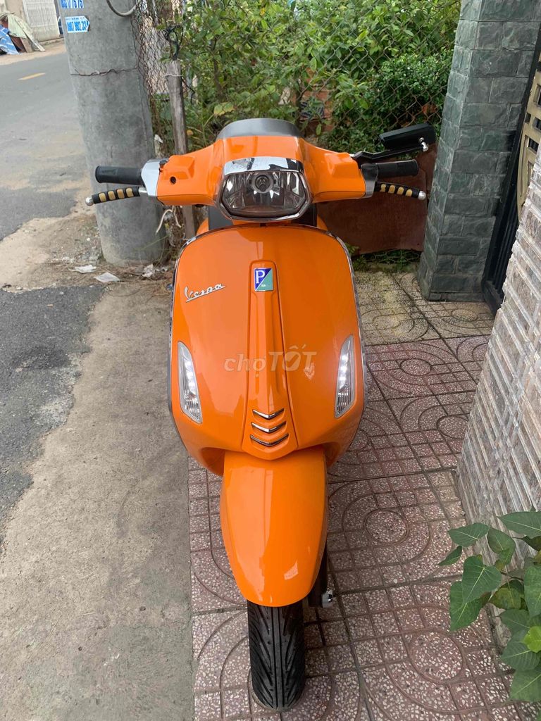 Vespa Sprint 2019 odo Thấp zin đẹp chính chủ 65. Mua bán Xe máy tại Quận Thốt Nốt Cần Thơ được đăng bởi Cầm Đồ Thành Chánh  hình 2