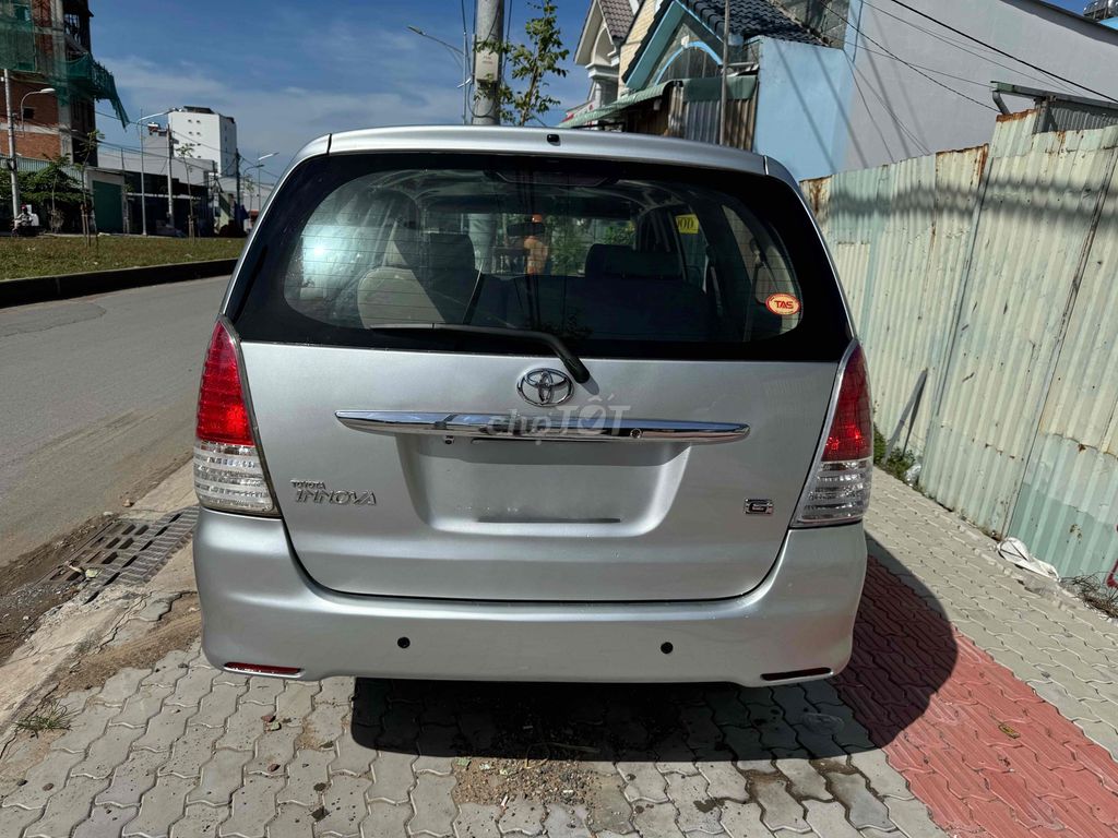 Toyota Innova 2011 G - 105 km. Mua bán Ô tô tại Quận 12 Tp Hồ Chí Minh được đăng bởi Giang Venus hình 4