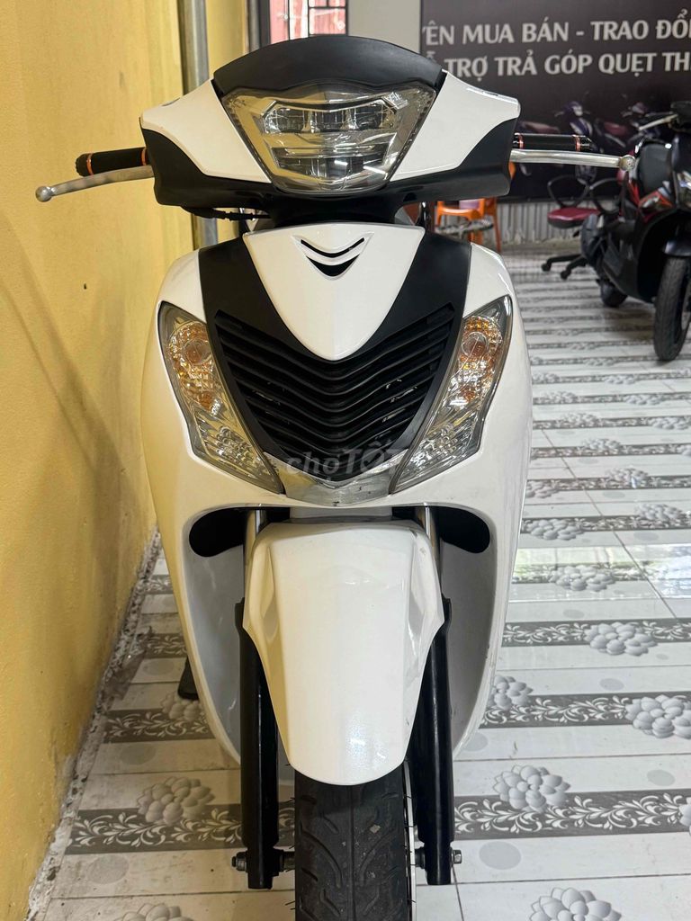 SH 125 2015 года в обвесе под Italy супер красивый 43D1-403.98