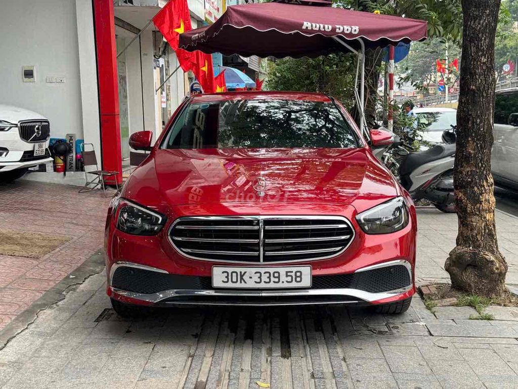 - Đỏ - 2023 - 28000 km - 1,770,000,000 - Việt Nam