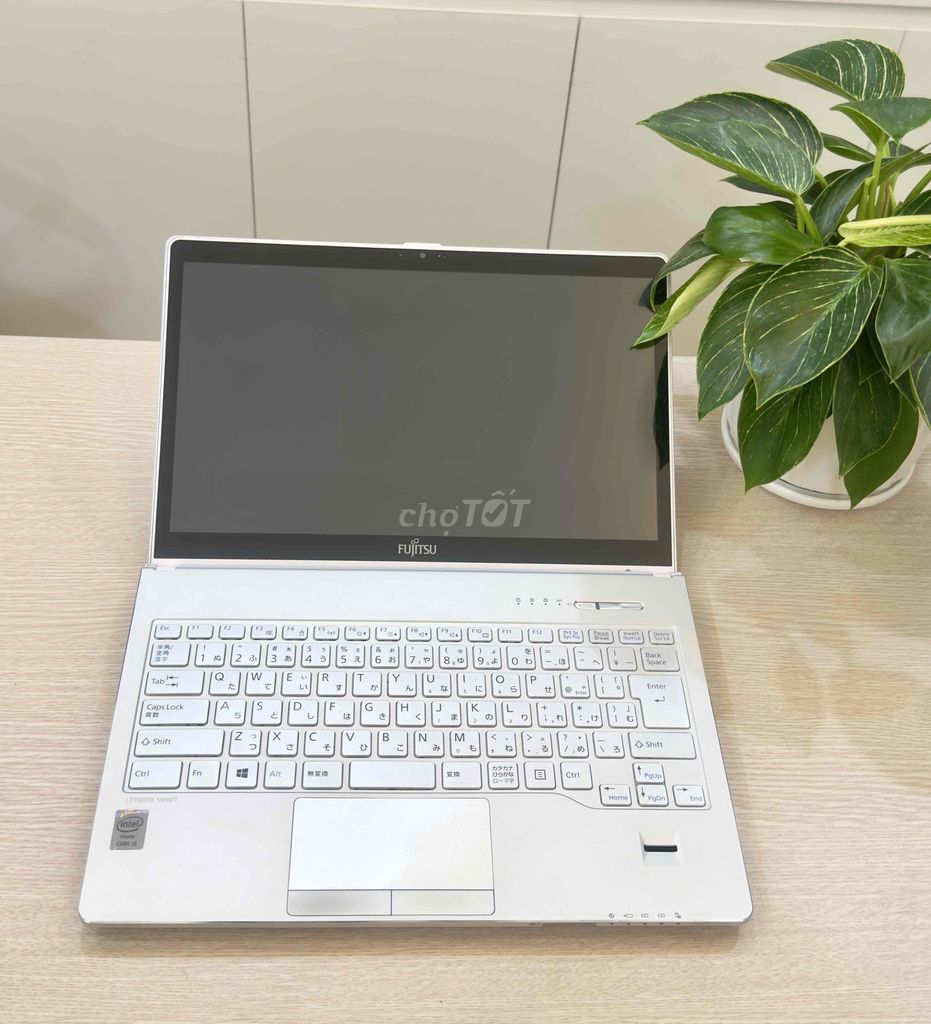 Màn cảm ứng Fujitsu Lifebook i5/ram12gb/ssd256gb. Mua bán Laptop tại Quận Hai Bà Trưng Hà Nội được đăng bởi Akiba shop hình 2