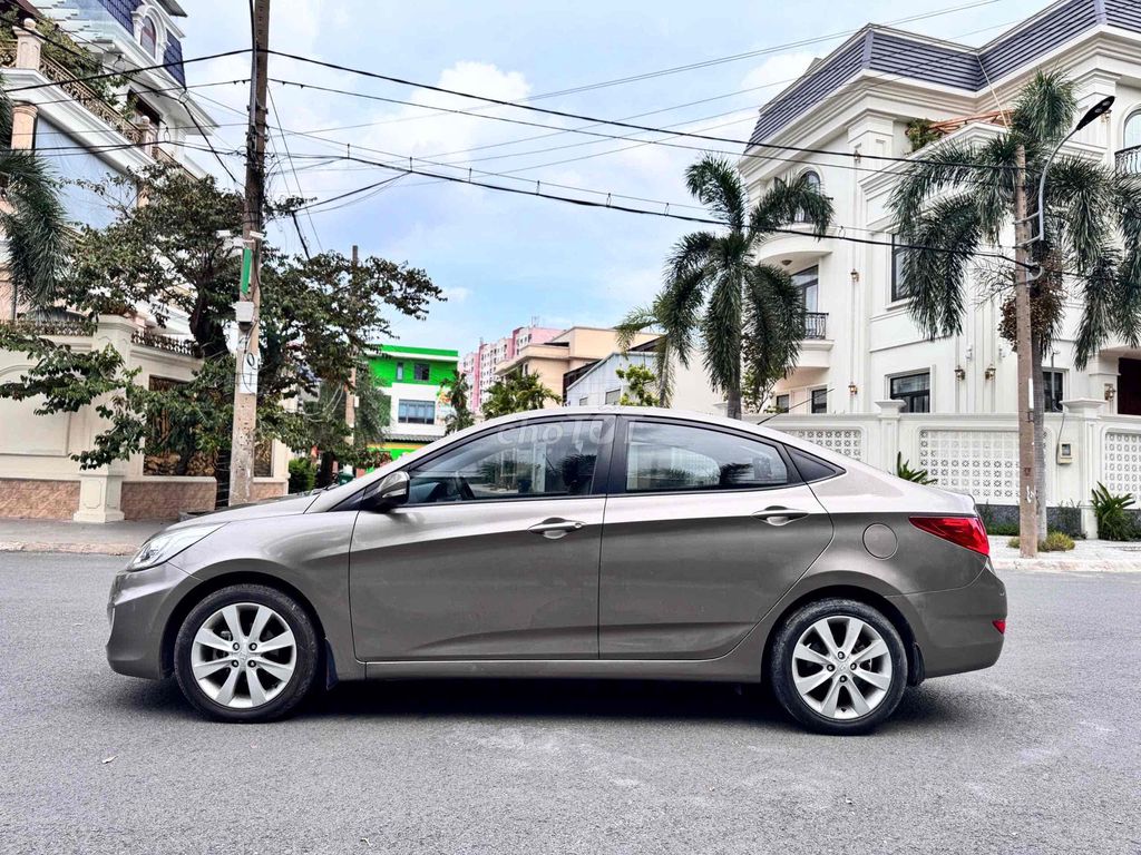 Hyundai Accent 2013 1.4 AT - 90000 km. Mua bán Ô tô tại Quận Gò Vấp Tp Hồ Chí Minh được đăng bởi Ms Thư  hình 1