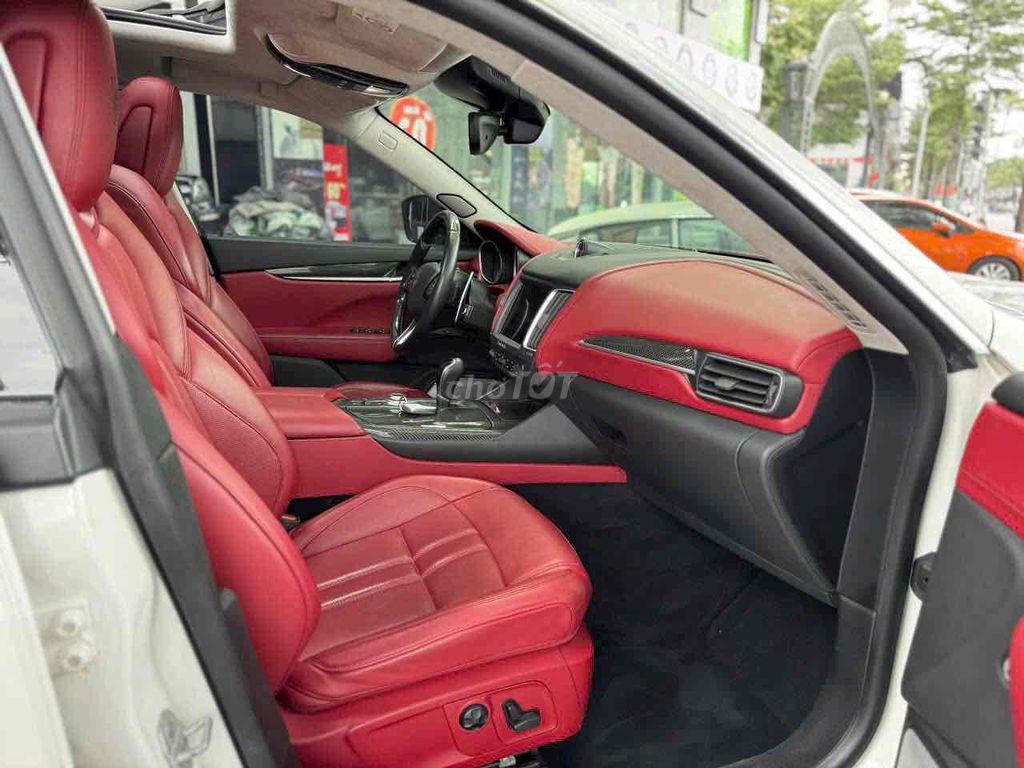 Maserati Lavente S Mode 2018 xe như mới. Mua bán Ô tô tại Quận Nam Từ Liêm Hà Nội được đăng bởi Quốc Toản hình 10