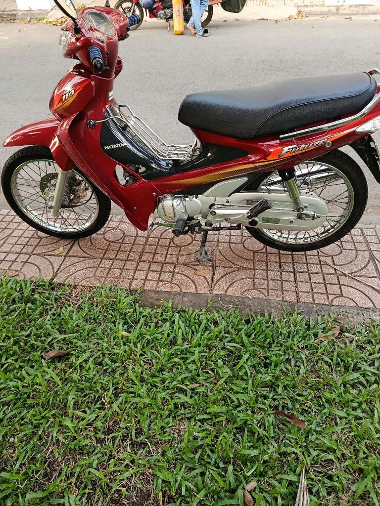 Future 2001. Mua bán Xe máy tại Quận 7 Tp Hồ Chí Minh được đăng bởi Minh hoàng  hình 1