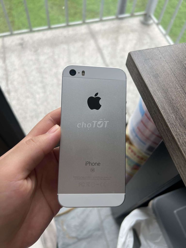 iPhone SE Bạc. Mua bán Điện thoại tại Quận Thanh Khê Đà Nẵng được đăng bởi Thế Anh hình 1