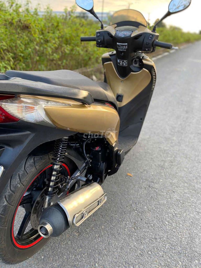 Cần bán sh 150 2015 úp full ý bs 59 khóa samks. Mua bán Xe máy tại Quận Cái Răng Cần Thơ được đăng bởi Nguyễn Chí đinh  hình 4