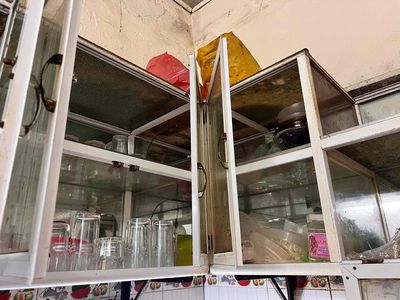 tủ nhôm và kệ đừng chén dĩa bằng nhôm và kính. Mua bán Tủ, kệ gia đình tại Quận Hải Châu Đà Nẵng được đăng bởi Tên chưa cung cấp