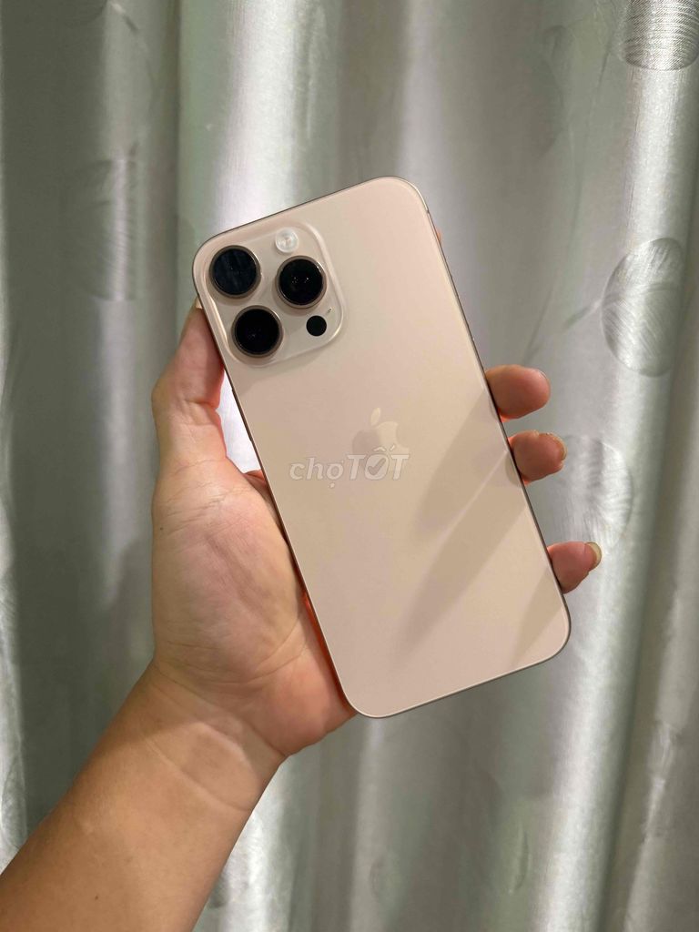 iPhone 16 Pro Max 256GB Vàng Lock. Mua bán Điện thoại tại Thành phố Đà Lạt Lâm Đồng được đăng bởi Giang hình 1