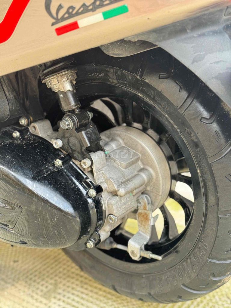 Siêu Phẩm Vespa Cũ máy Zin Màu Hồng TFT. Mua bán Xe máy tại Quận Bình Thạnh Tp Hồ Chí Minh được đăng bởi Lê Hữu Hoài hình 10