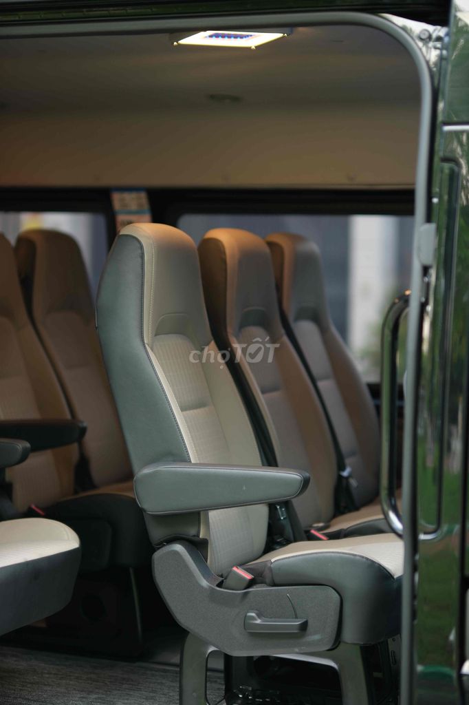 Ford Transit 2023 (đk2024) Tiêu chuẩn - 52000 km. Mua bán Ô tô tại Huyện Bình Chánh Tp Hồ Chí Minh được đăng bởi Phong Nguyễn hình 8