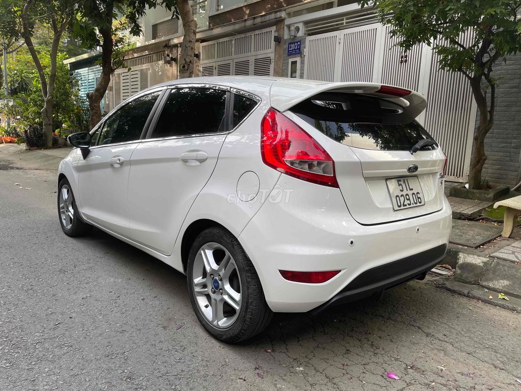 Ford Fiesta 2011 1.6S AT Hatchback 88.000 km. Mua bán Ô tô tại Quận 6 Tp Hồ Chí Minh được đăng bởi Salon Xe Lướt Sài Gòn hình 4