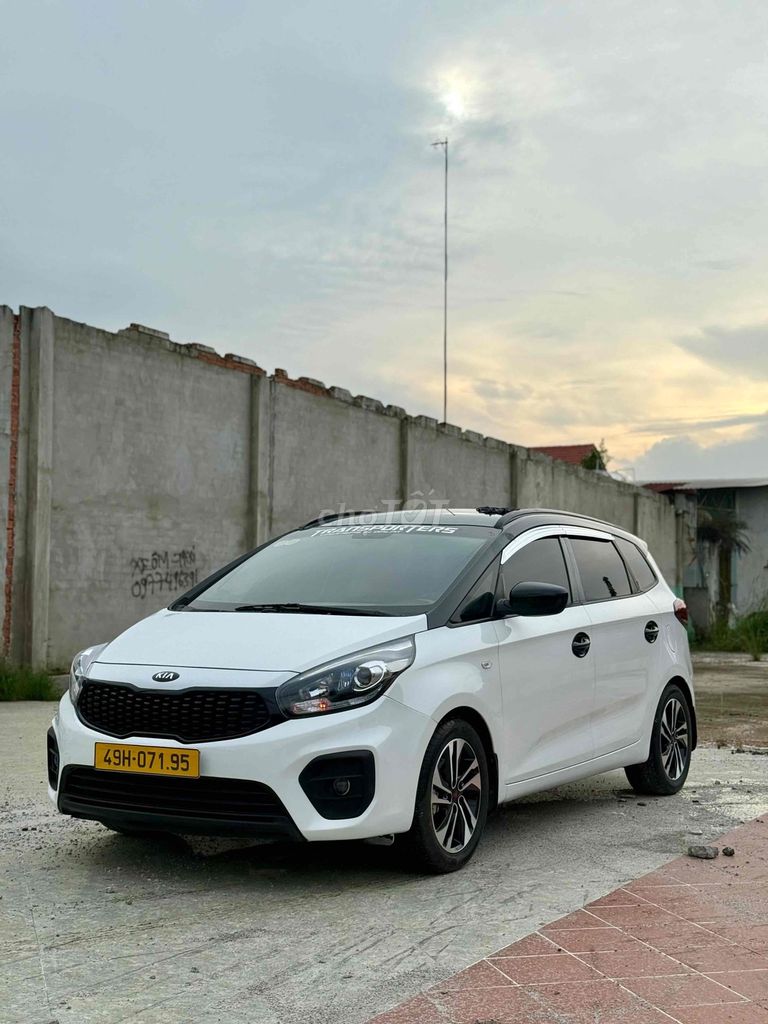 Kia Rondo 2018 MT mới dki dvu 10/2025 cần bán gấp. Mua bán Ô tô tại Thị xã Bến Cát Bình Dương được đăng bởi Xe Máy Thành Vinh hình 2