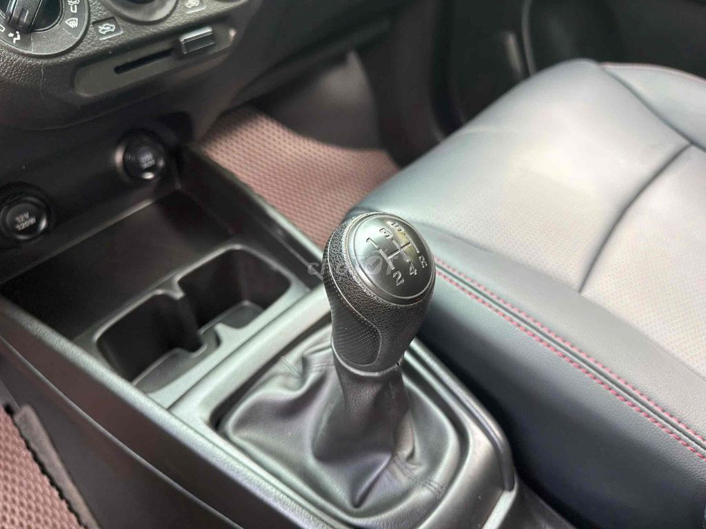 Suzuki Ertiga 2023 МКПП 7 мест Гибрид