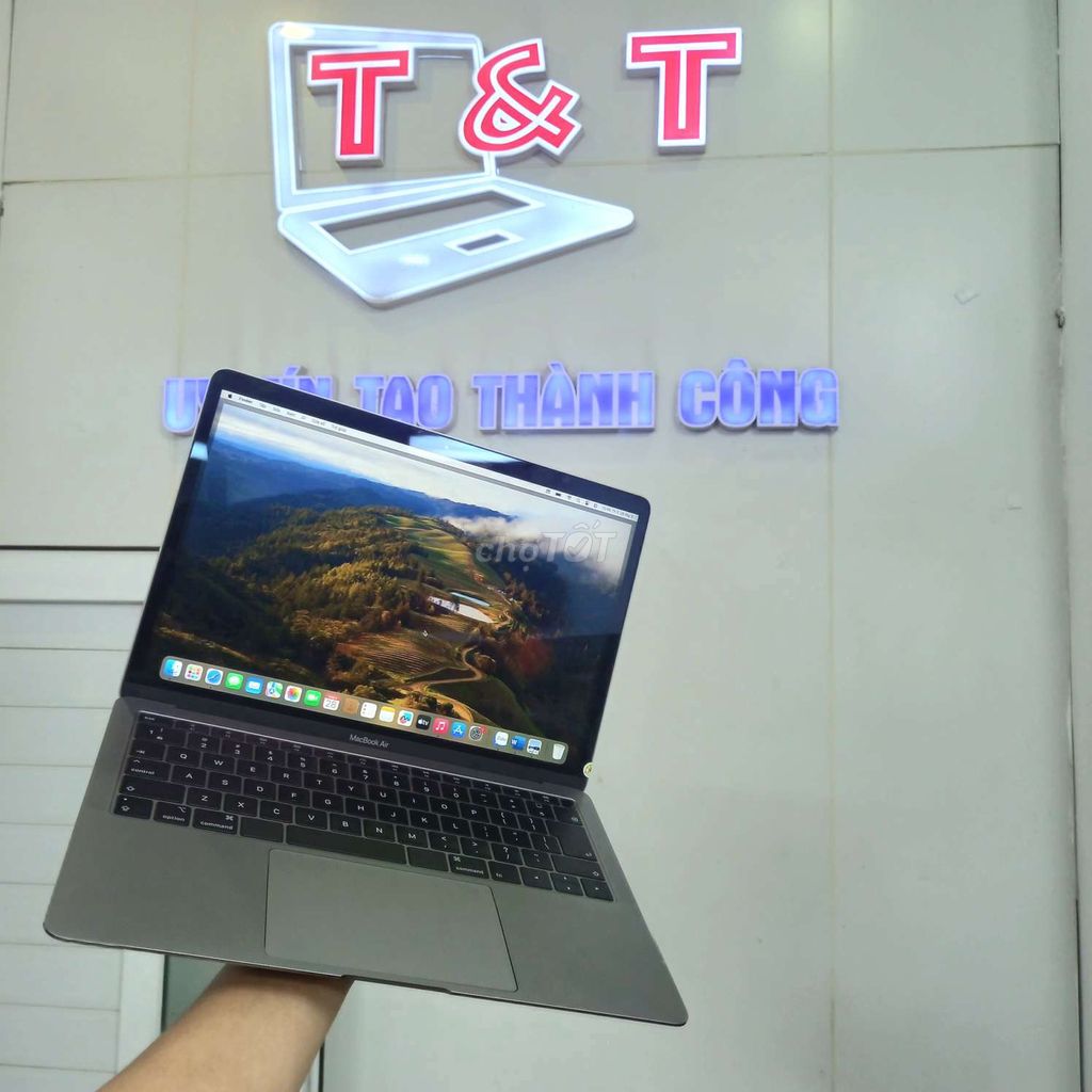 Macbook Air 2019, Ram 16G/256G. Mua bán Laptop tại Thành phố Huế Thừa Thiên Huế được đăng bởi T T Center hình 1