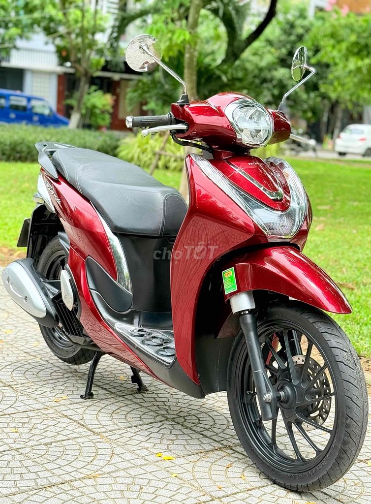Honda SH Mode 2021 красный