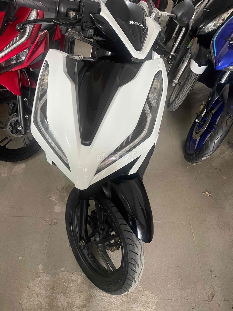 Honda Vario 150 Trắng