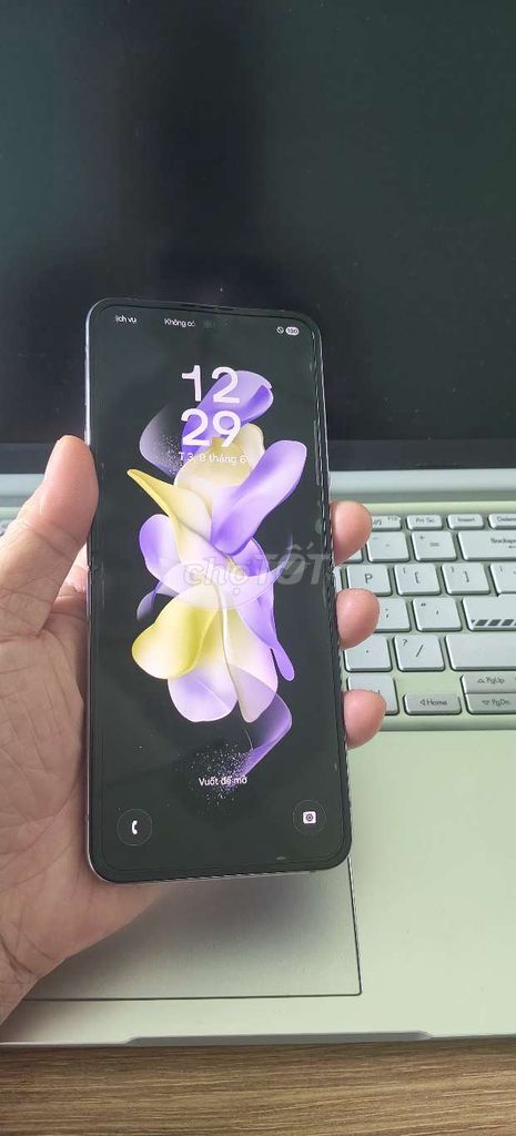 Samsung Galaxy Z Flip 4 . Mua bán Điện thoại tại Huyện Châu Đức Bà Rịa - Vũng Tàu được đăng bởi BRVT hình 1