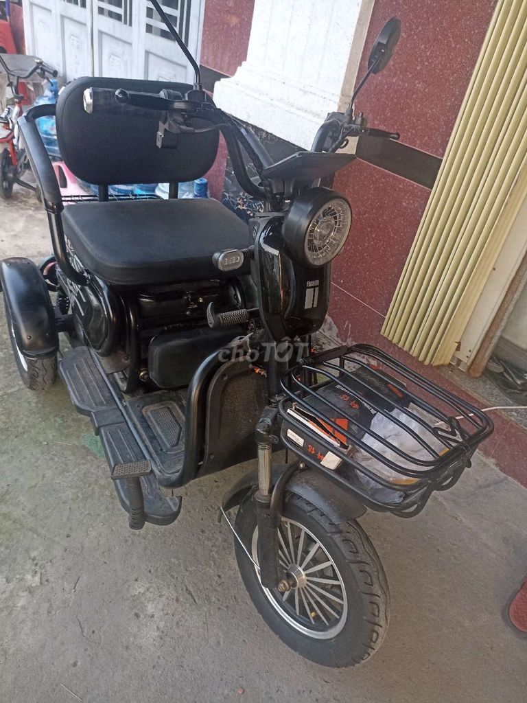 Xe điện 3 bánh Fashion màu Đen. Mua bán Xe điện tại Huyện Bến Lức Long An được đăng bởi Anh Dung hình 2