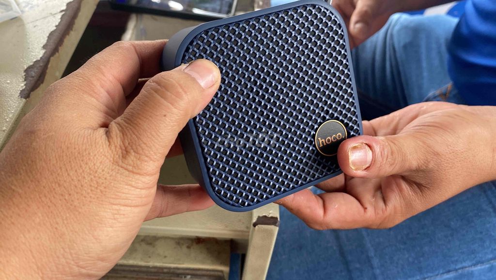 Loa bluetooth bass sâu âm thanh phòng. Mua bán Tivi, Âm thanh tại Thành phố Vĩnh Long Vĩnh Long được đăng bởi Happy Gift Shop Vĩnh Long hình 1