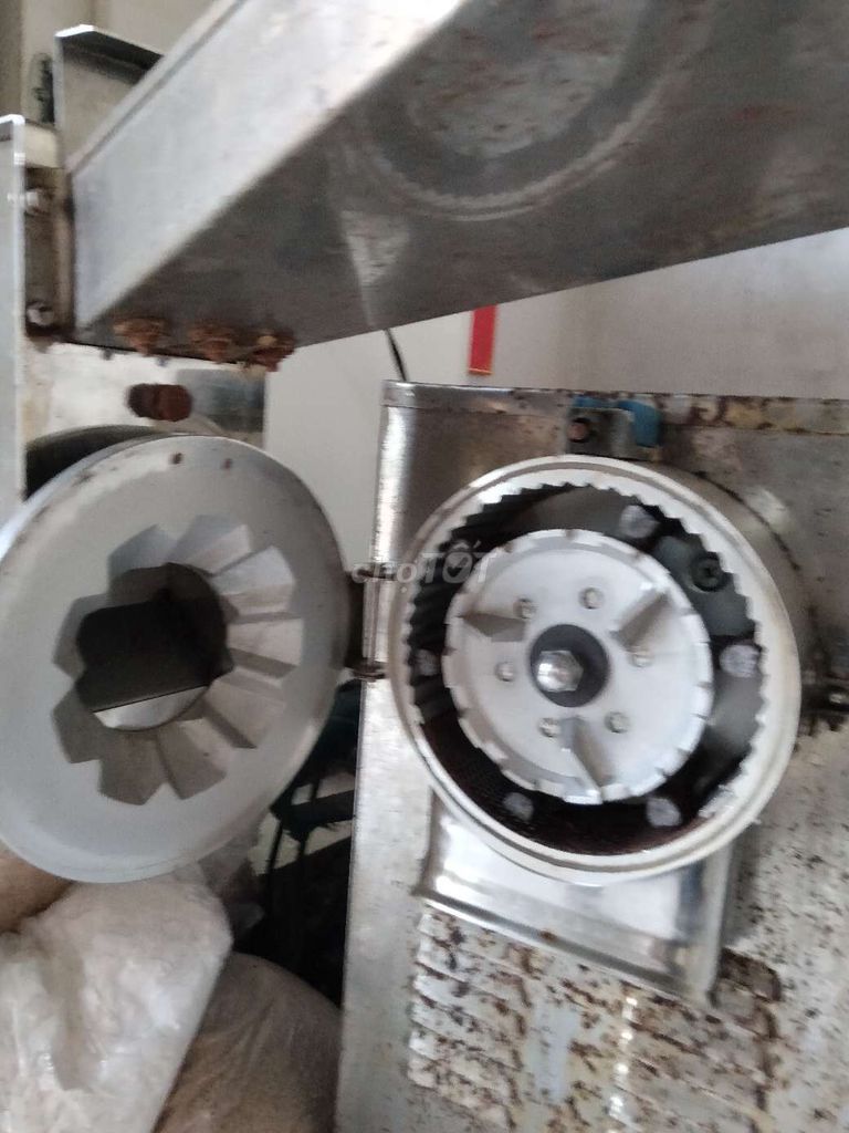 Máy xay bột khô đã sử dụng. Mua bán Bếp, lò, đồ điện nhà bếp tại Thành phố Tây Ninh Tây Ninh được đăng bởi sang hình 1