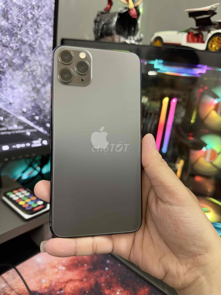 IPhone 11 Pro Max 64Gb Quốc Tế Icloud Sạch Mới 98%. Mua bán Điện thoại tại Huyện Hóc Môn Tp Hồ Chí Minh được đăng bởi Real hình 1
